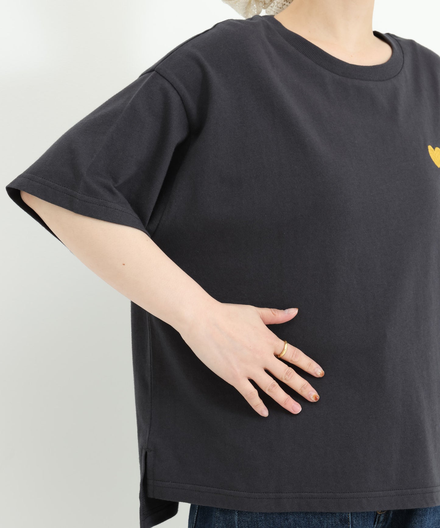 ハート刺繍ワイドなプリントT