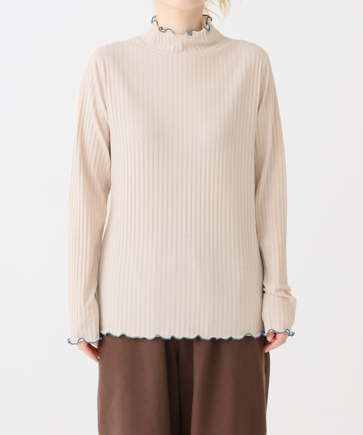 コンビナチュラル ※この画像が実物に最も近いお色味です。