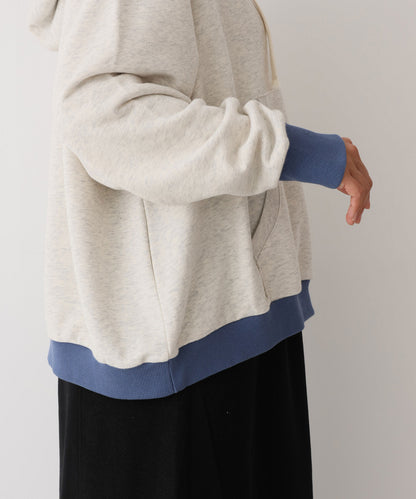 《近日発売》配色裏毛パーカー