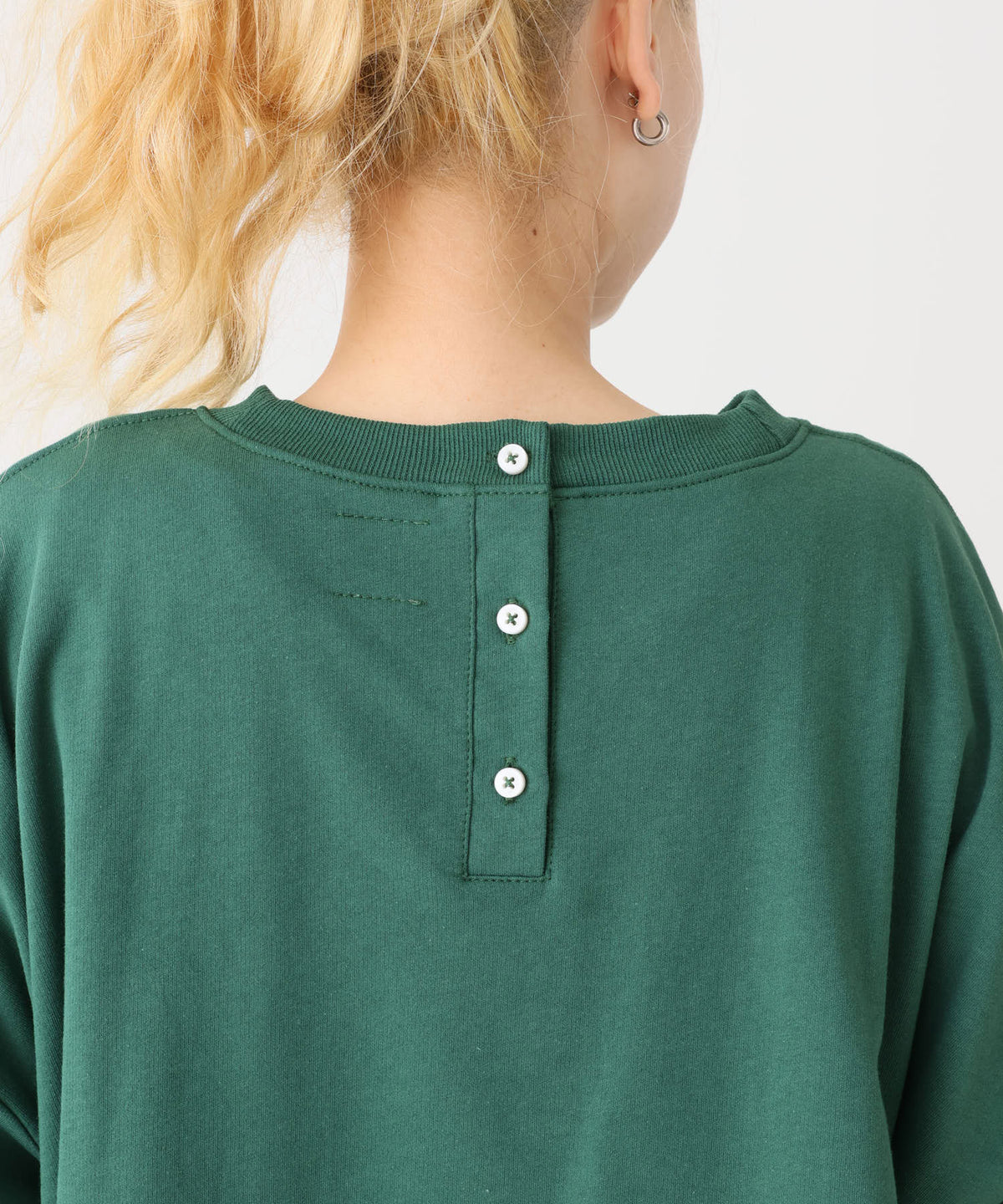 《10/6発売》ハート刺繍裾バルーンプルオーバー