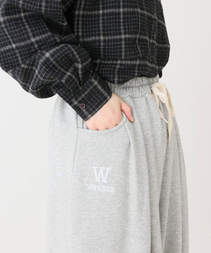《10/7発売》ロゴ入りBIGスウェットパンツ