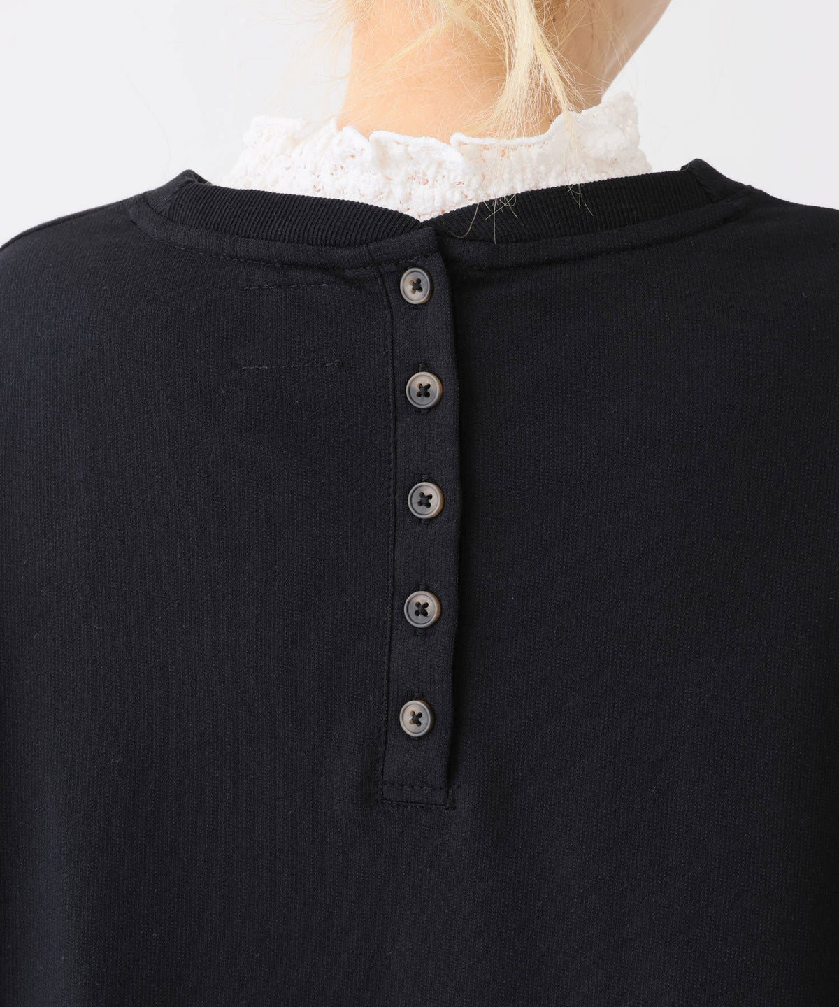 ブラック