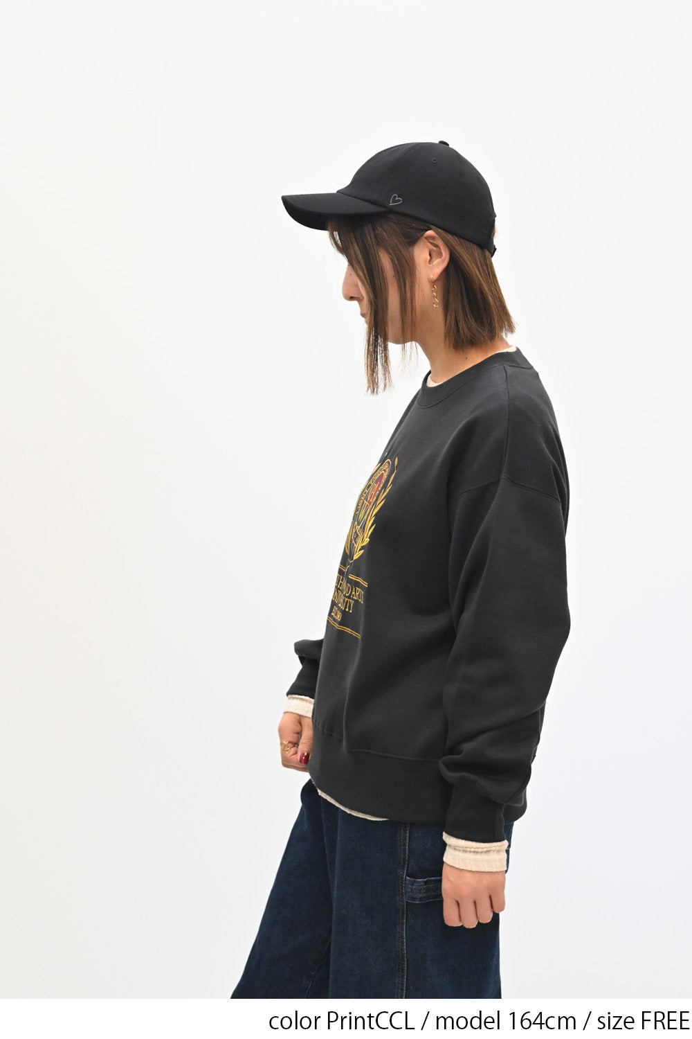 裏起毛エンブレム刺繍プルオーバー
