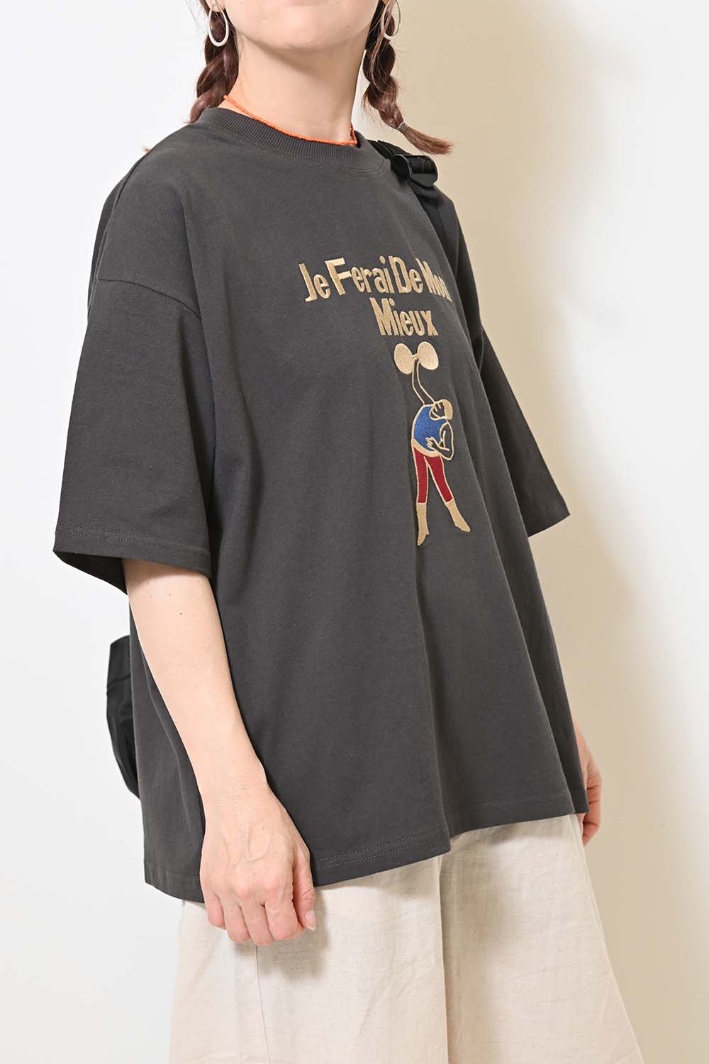 ≪SALE≫【KAKELA&TRANQUIL】Wrestler Embroidered Tee