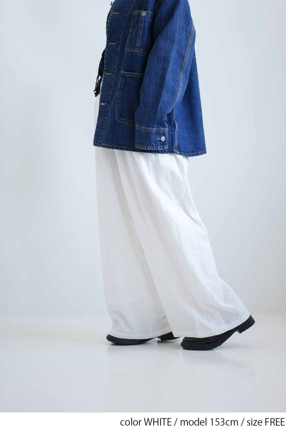 Side Lace Embroidered Wide Pants