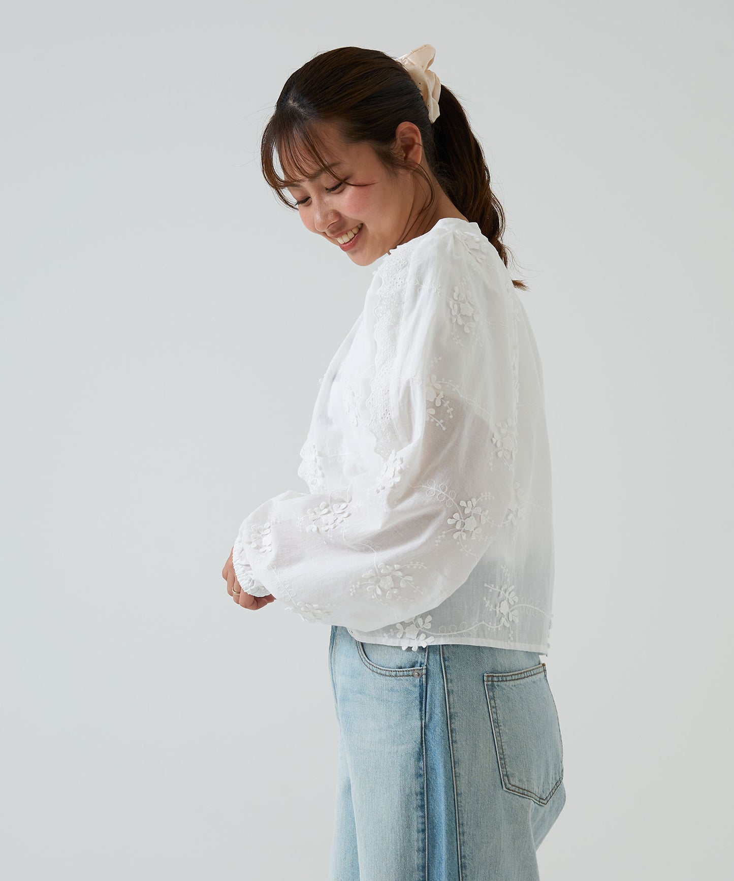 ホワイト / 162cm / FREE