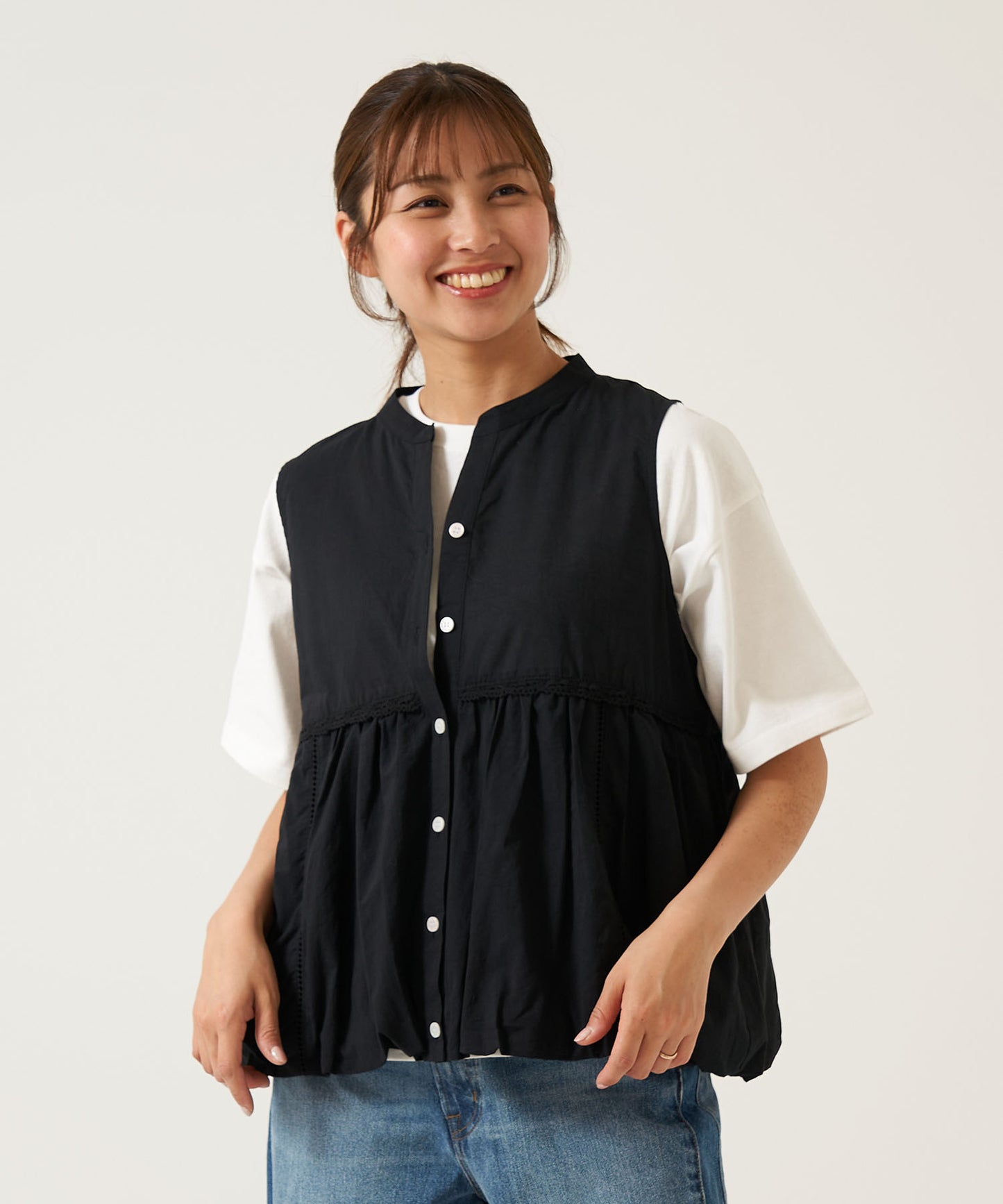 Balloon hem vest