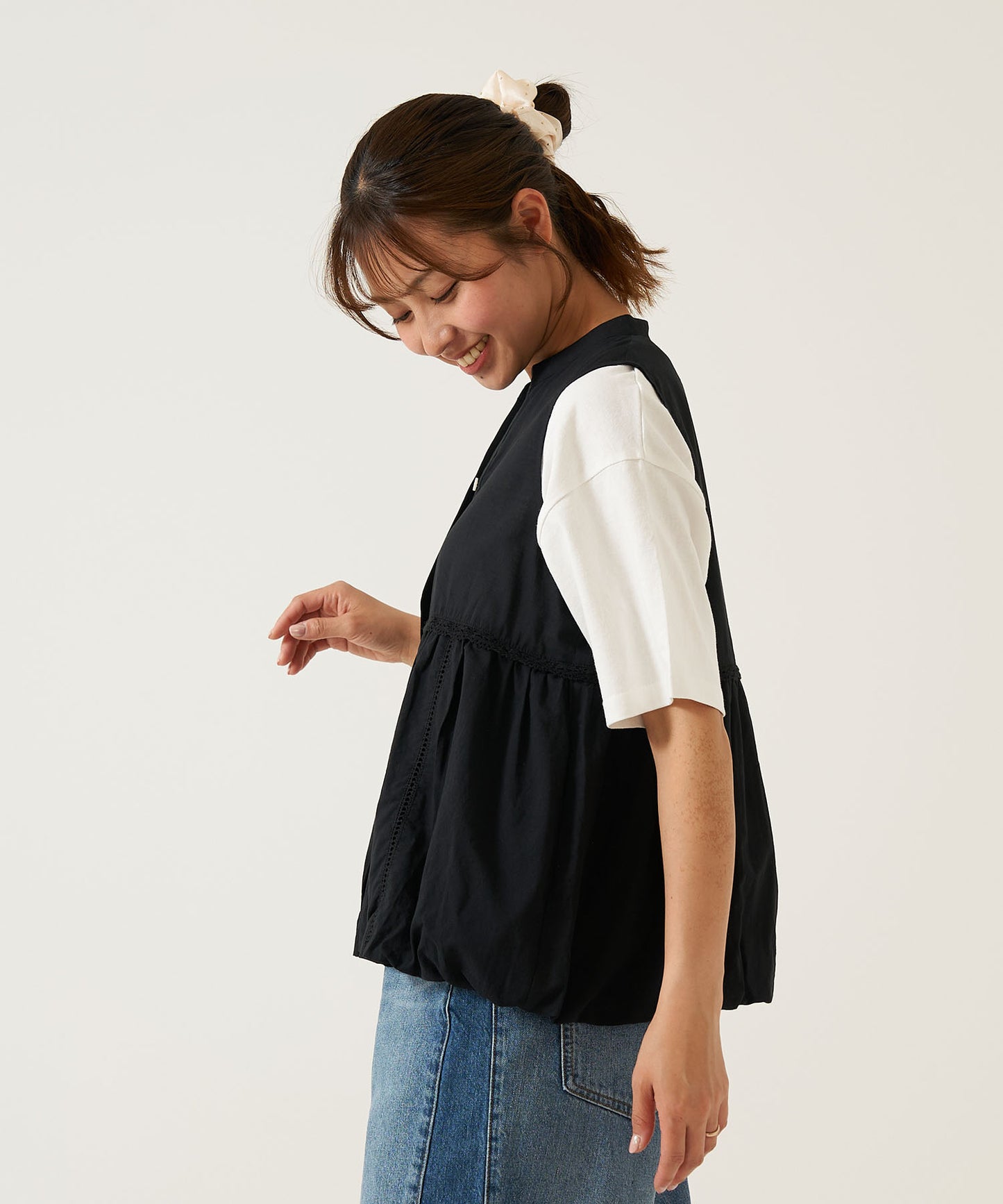 Balloon hem vest