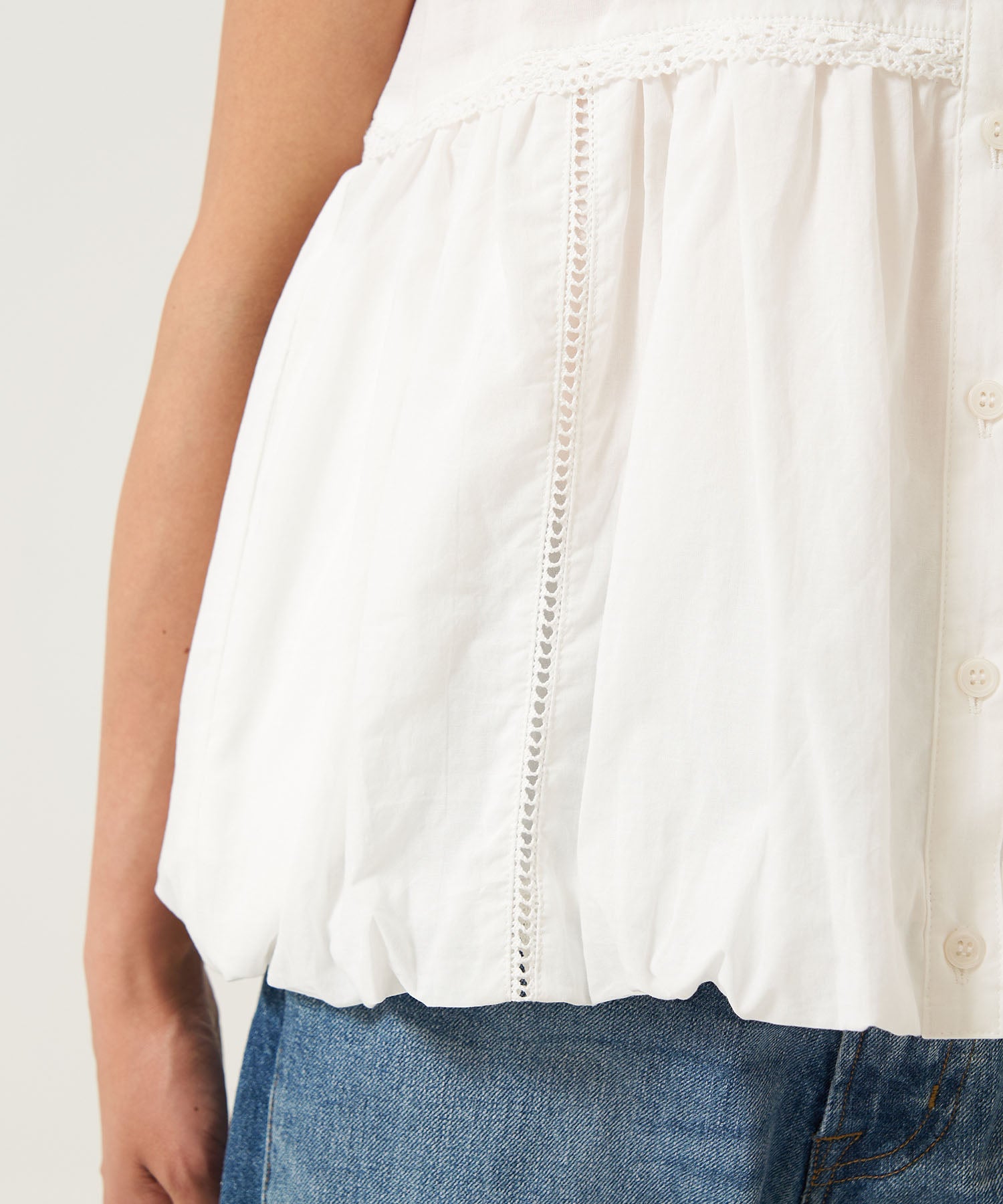 Balloon hem vest