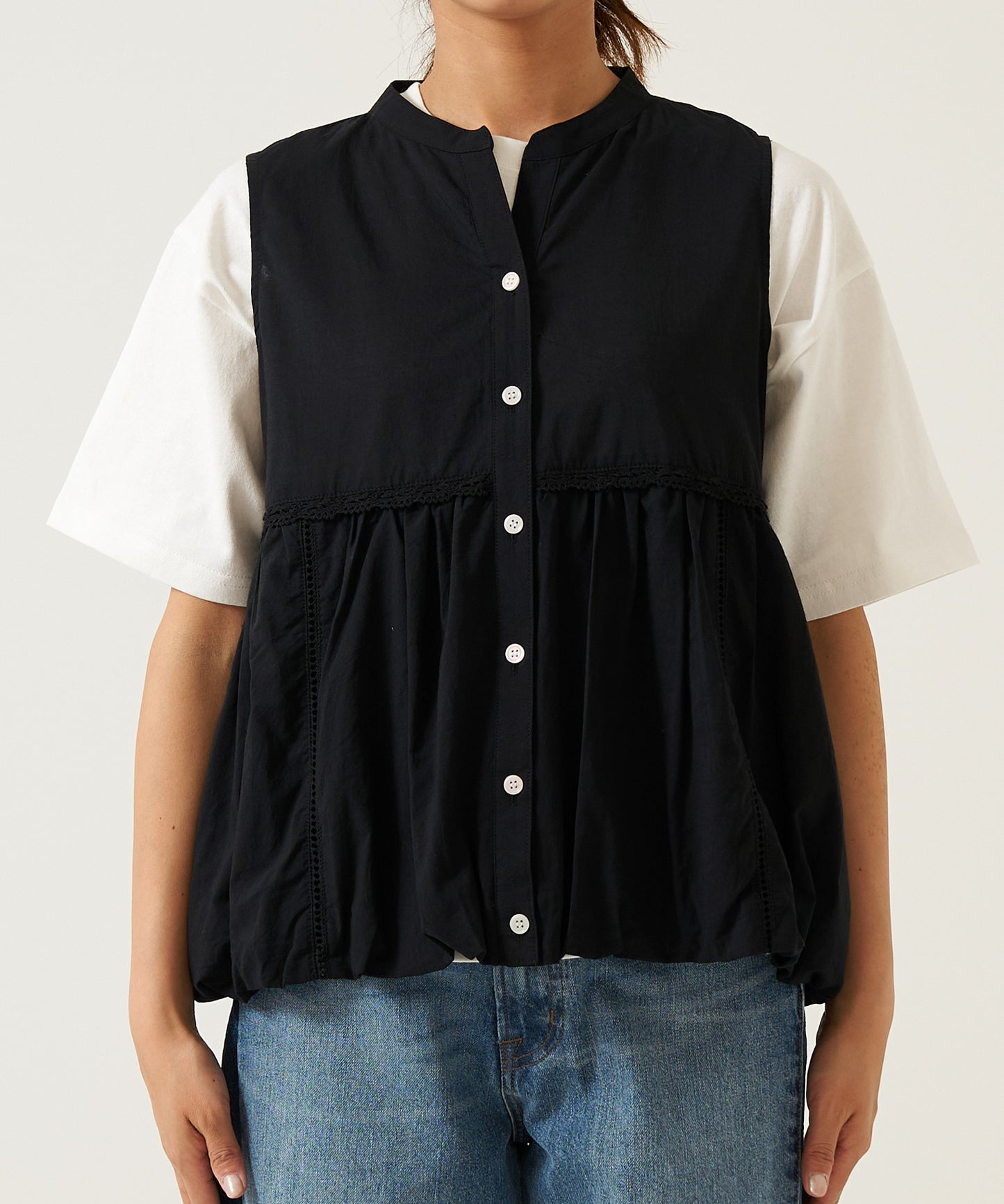 Balloon hem vest