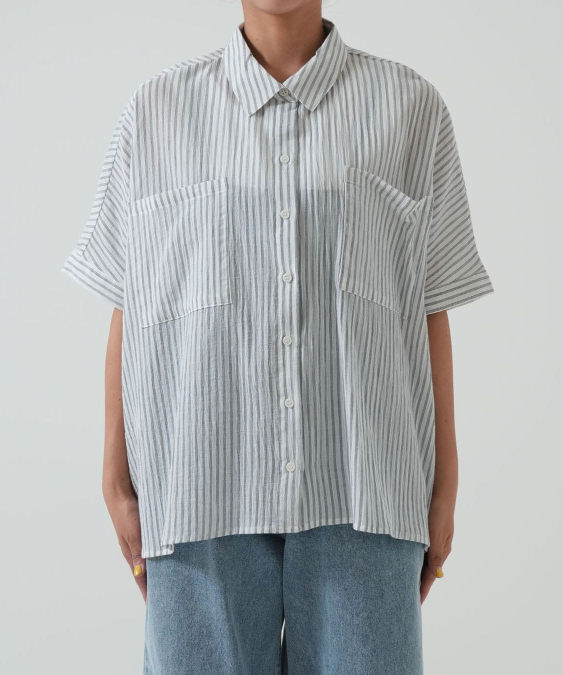 ★《Scheduled to arrive April 28》Front-open short-sleeve wide shirt