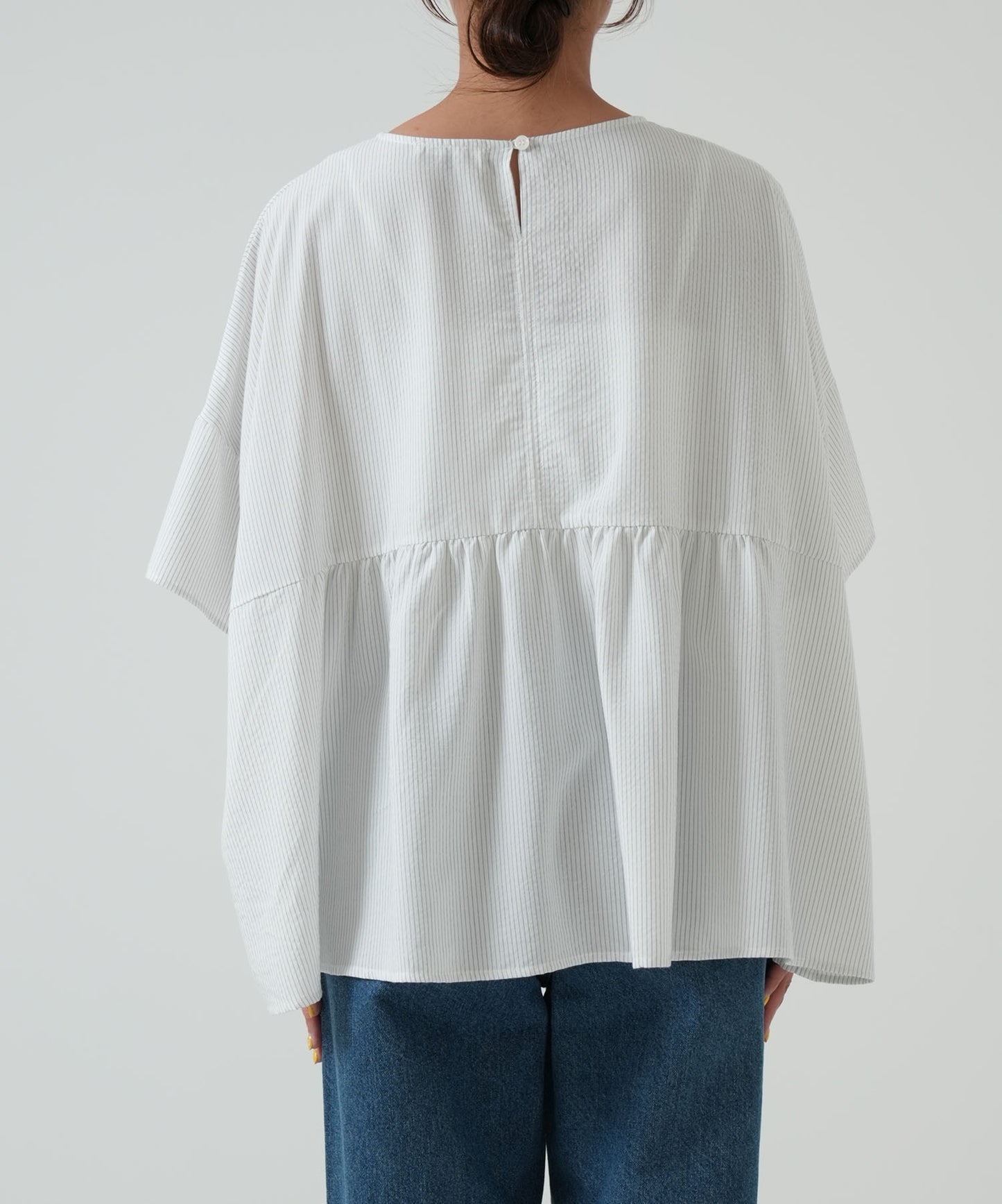 ★《Scheduled to arrive April 28》Gathered panel pullover