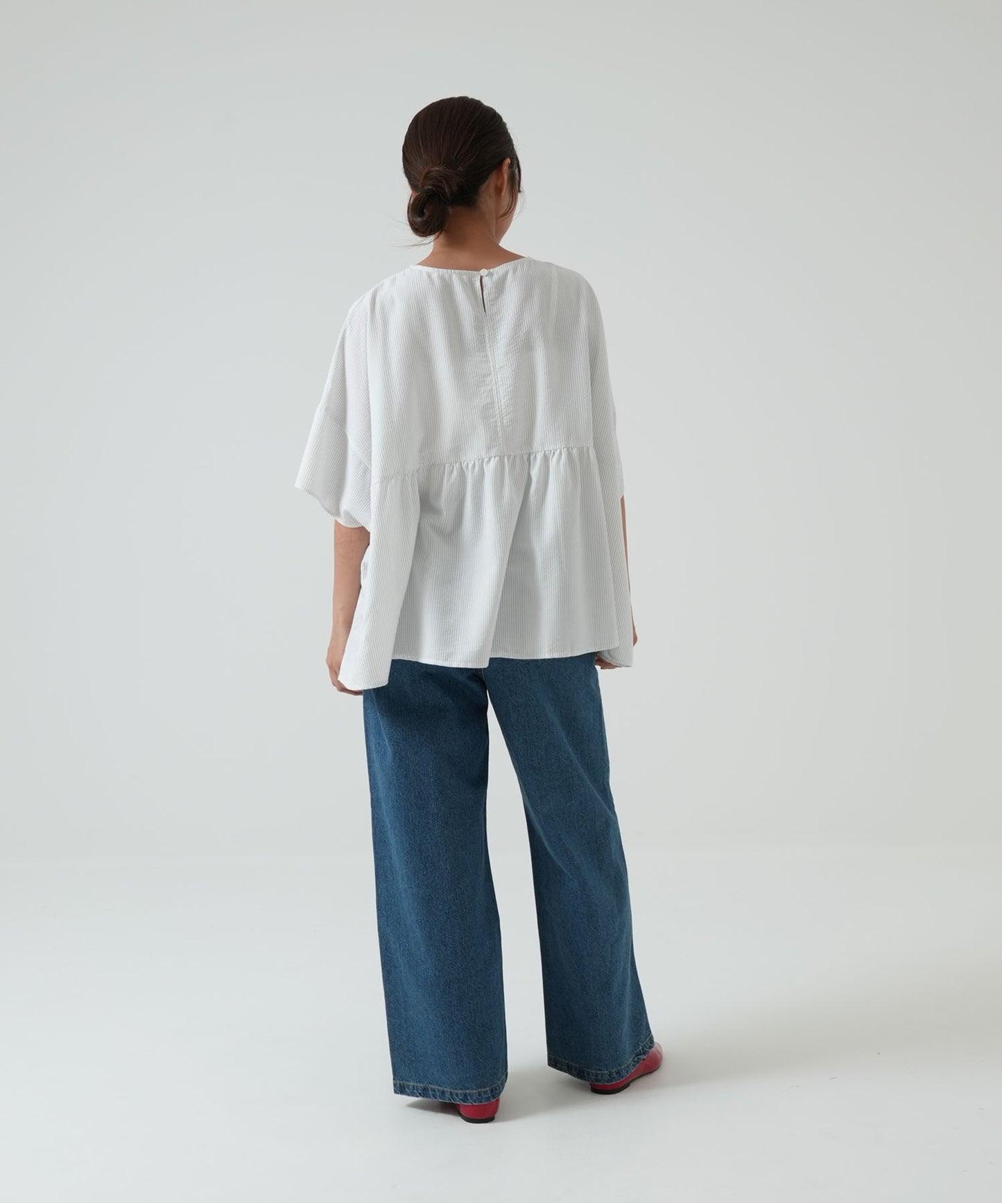 ★《Scheduled to arrive April 28》Gathered panel pullover