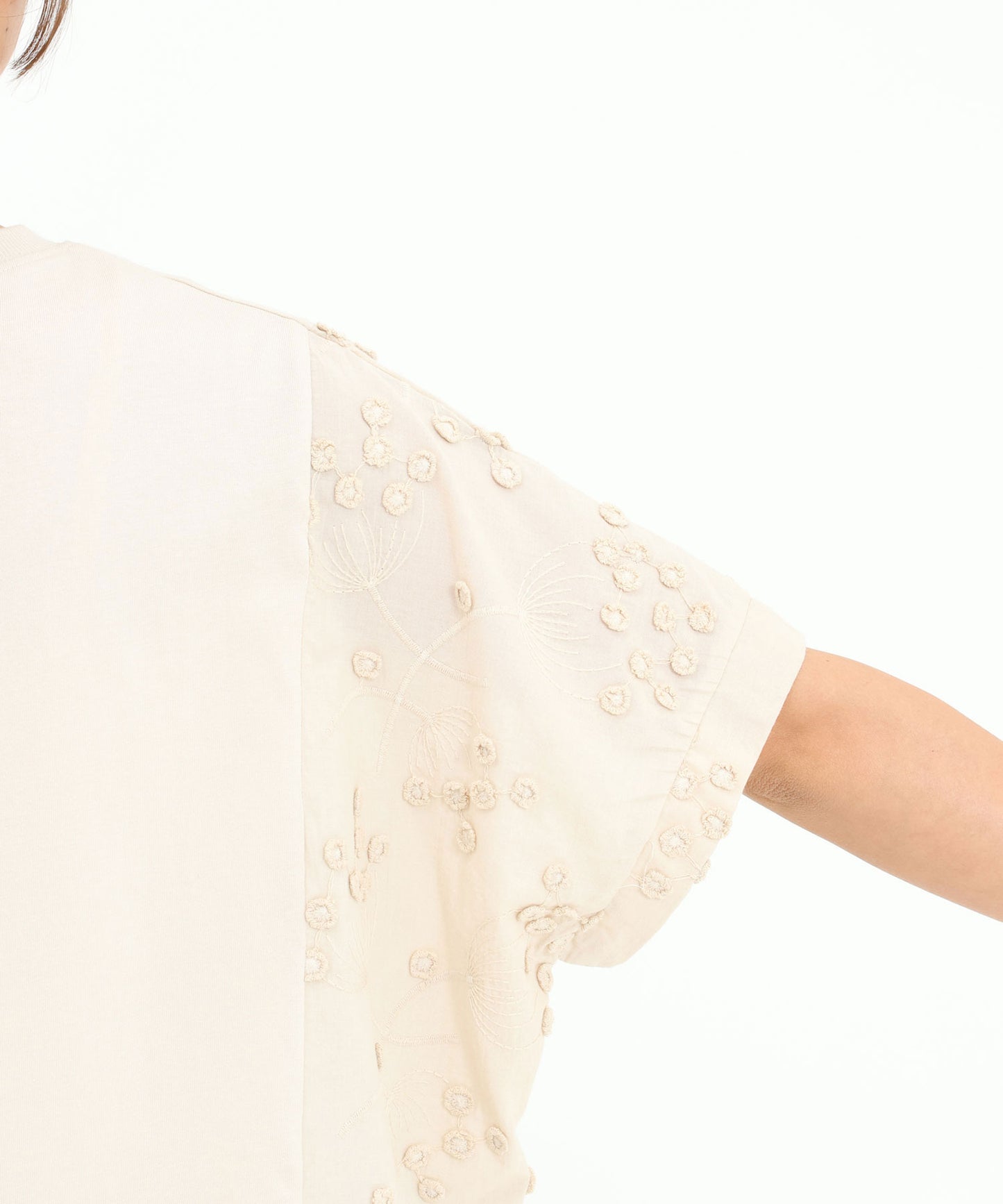 《7月17日発売》3D刺繍切替チュニック
