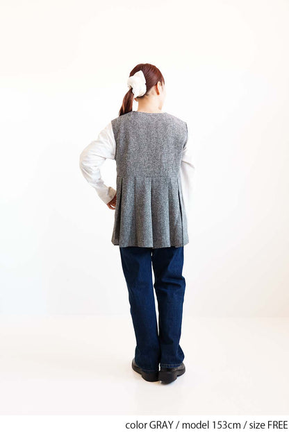 [WEB Exclusive] Summer Tweed Tuck Vest