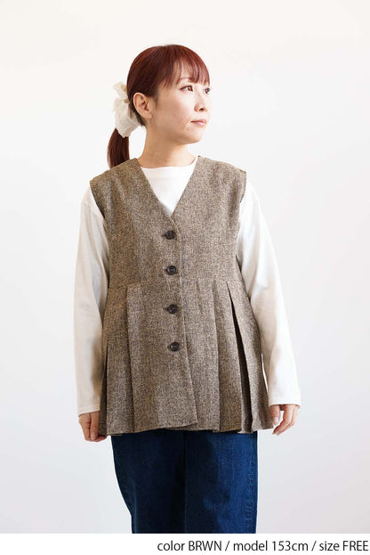 [WEB Exclusive] Summer Tweed Tuck Vest
