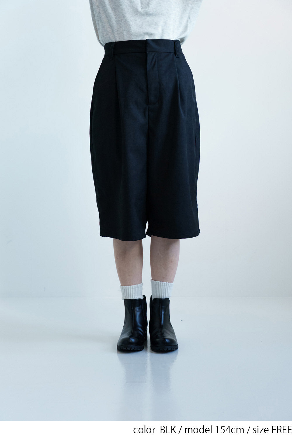 Tuck Half Pants