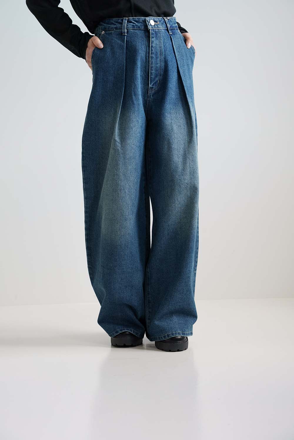 [SALE] Denim Tuck Wide Pants