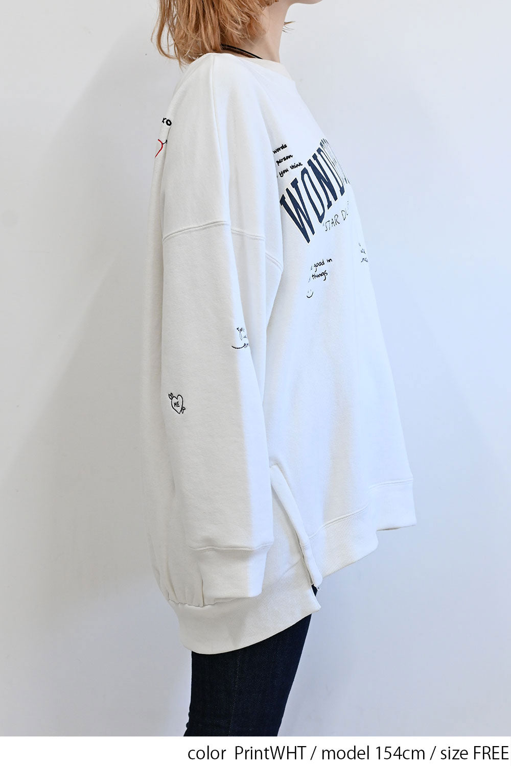 カレッジ色々刺繍ジップ付プルオーバー