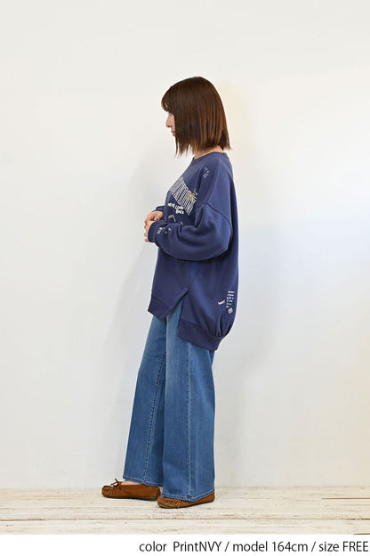 カレッジ色々刺繍ジップ付プルオーバー