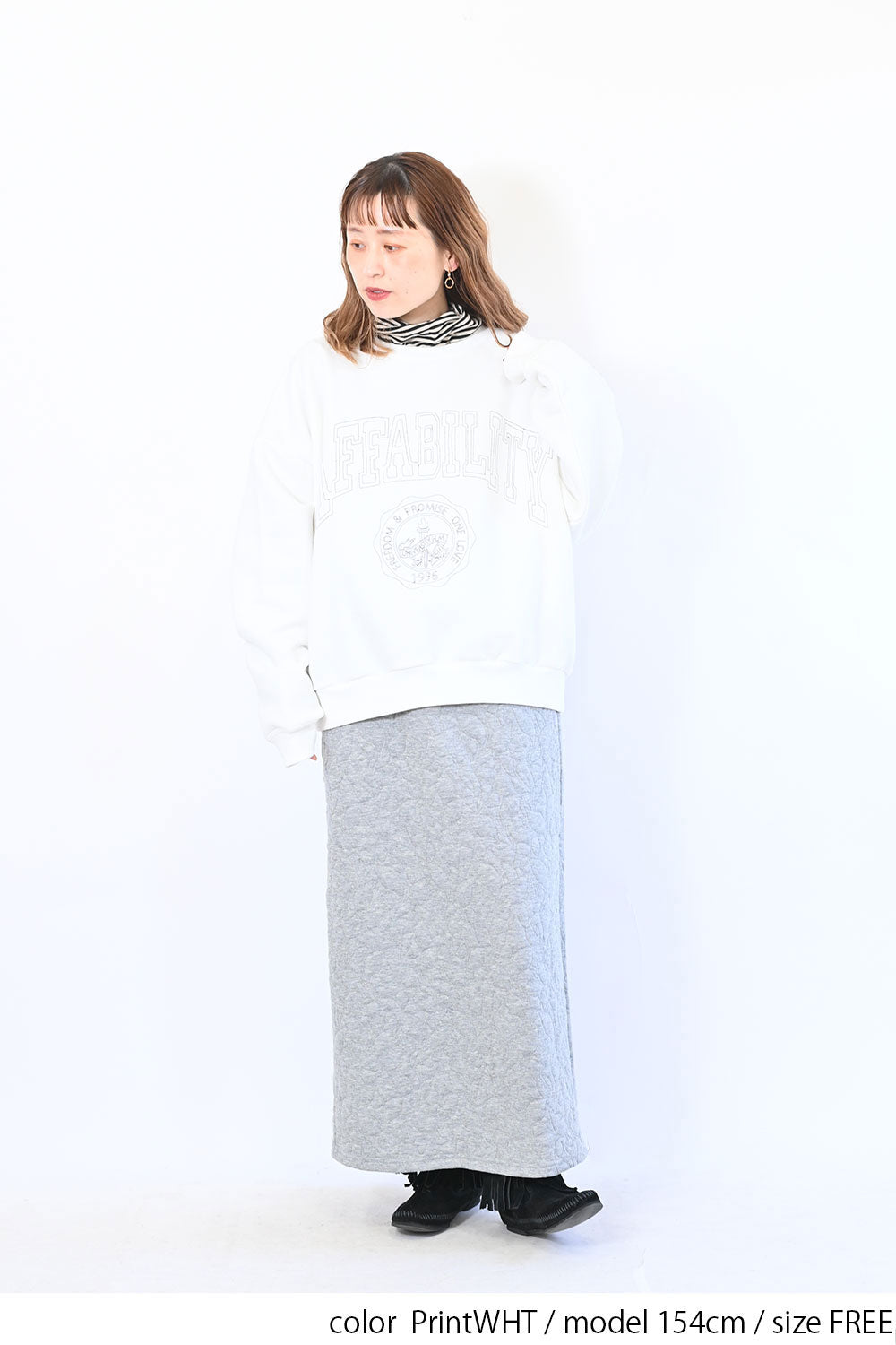 AFFABILITYカレッジ刺繍プルオーバー