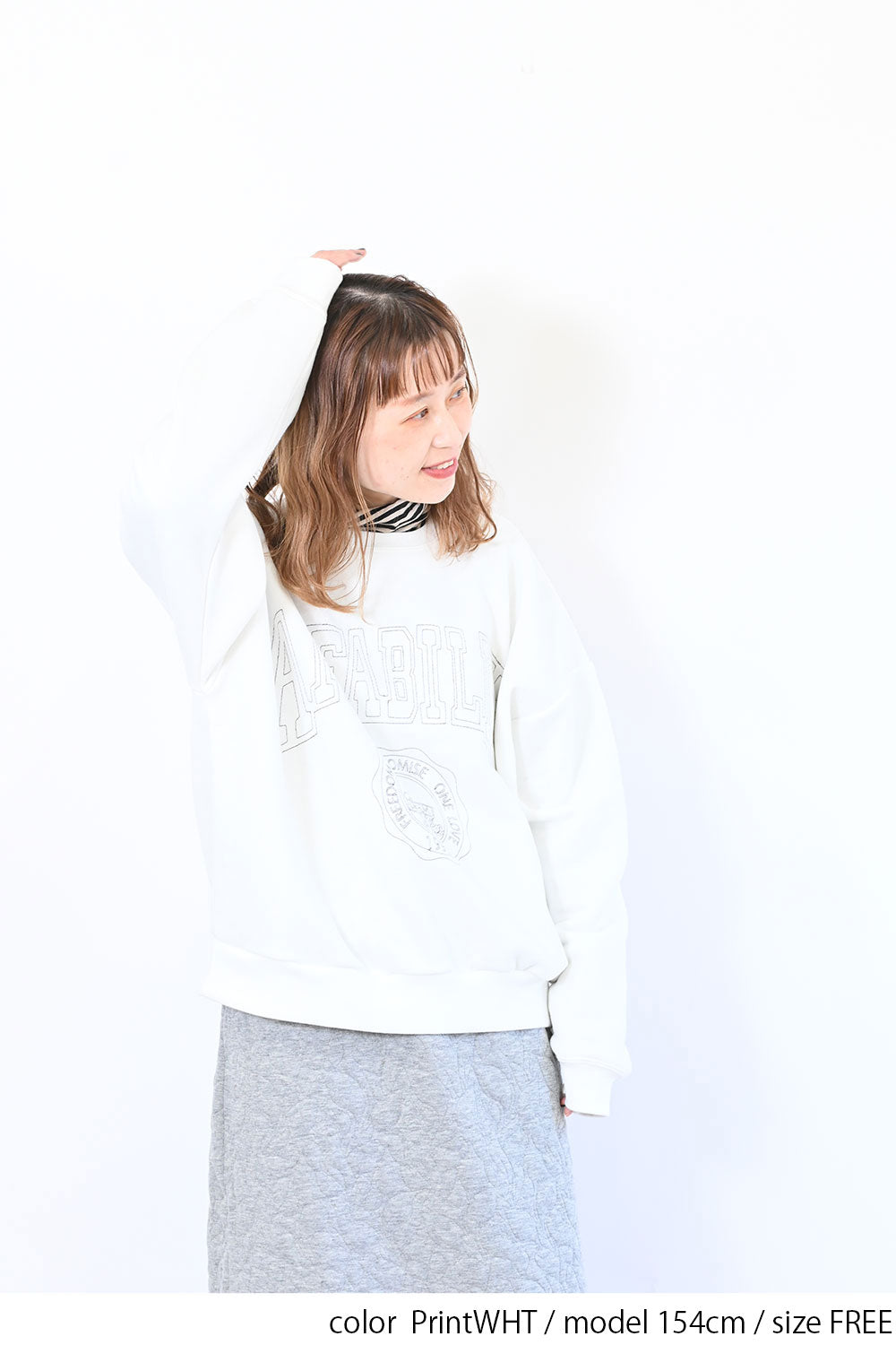 AFFABILITYカレッジ刺繍プルオーバー