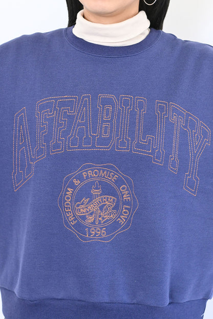 AFFABILITYカレッジ刺繍プルオーバー