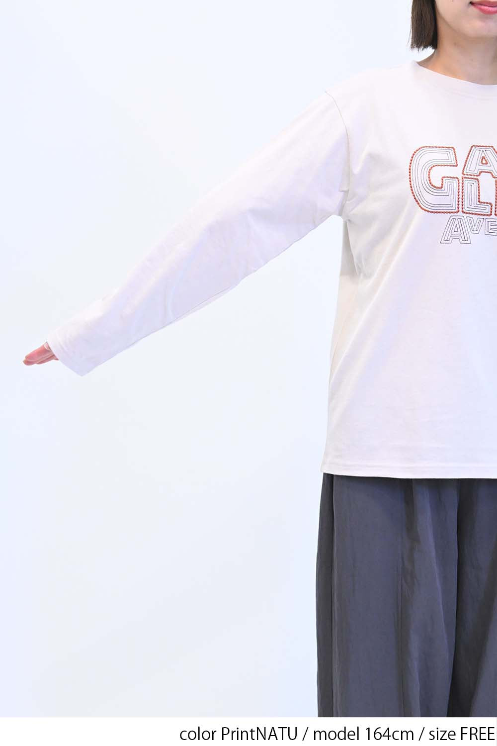 ロゴ刺繍ロンTee