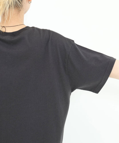 《7月15日発売》ロゴ刺繍Tee