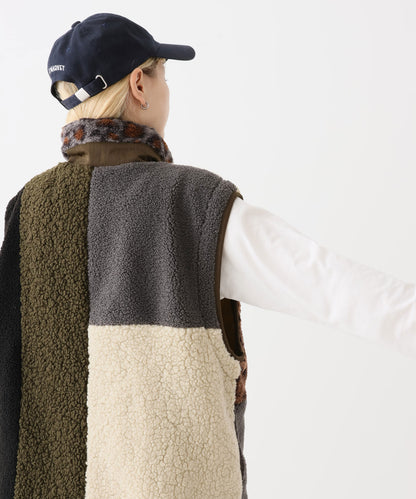 《近日発売》ボアリバーシブル切替ベスト