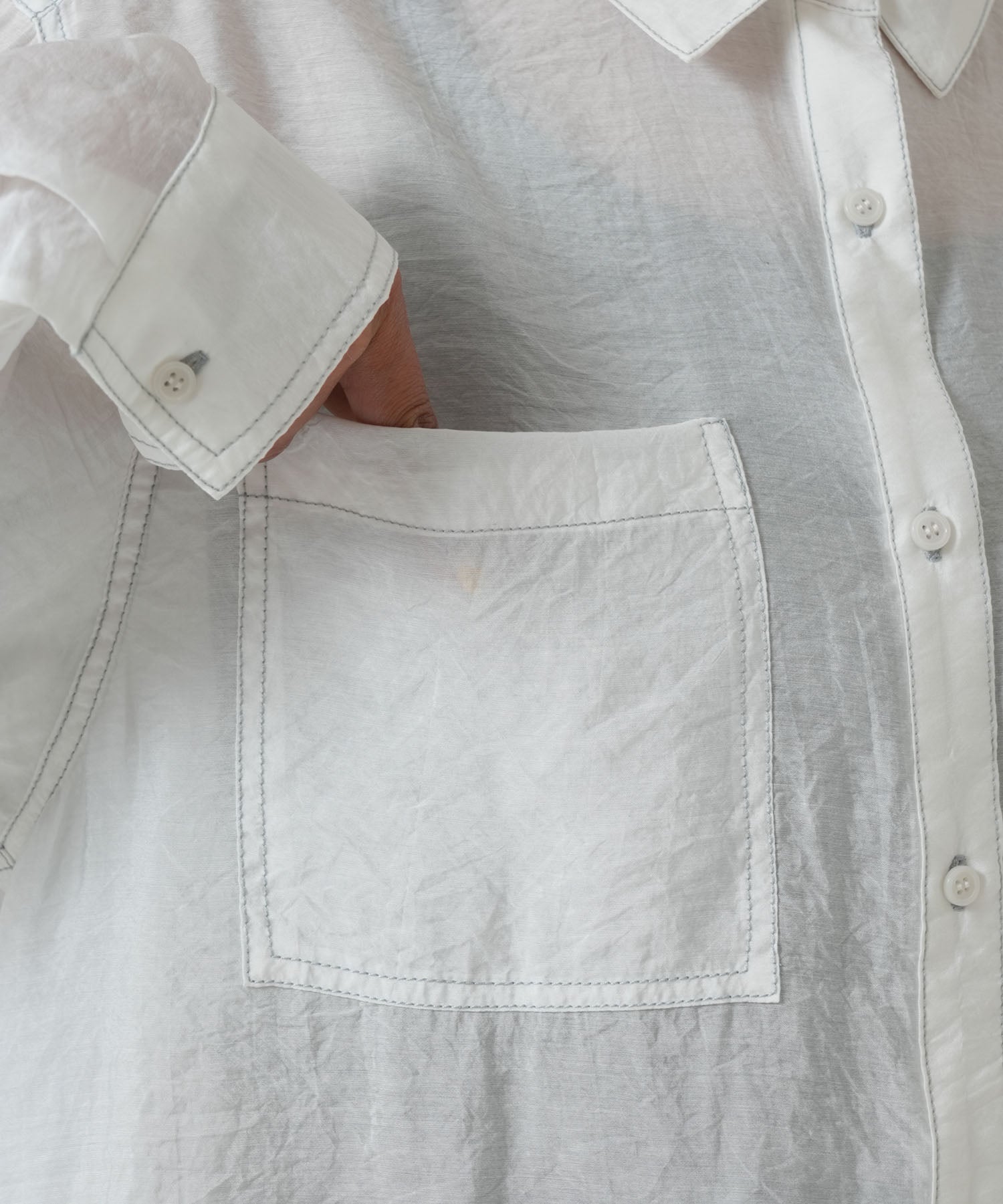 Color-contrast stitch sheer shirt
