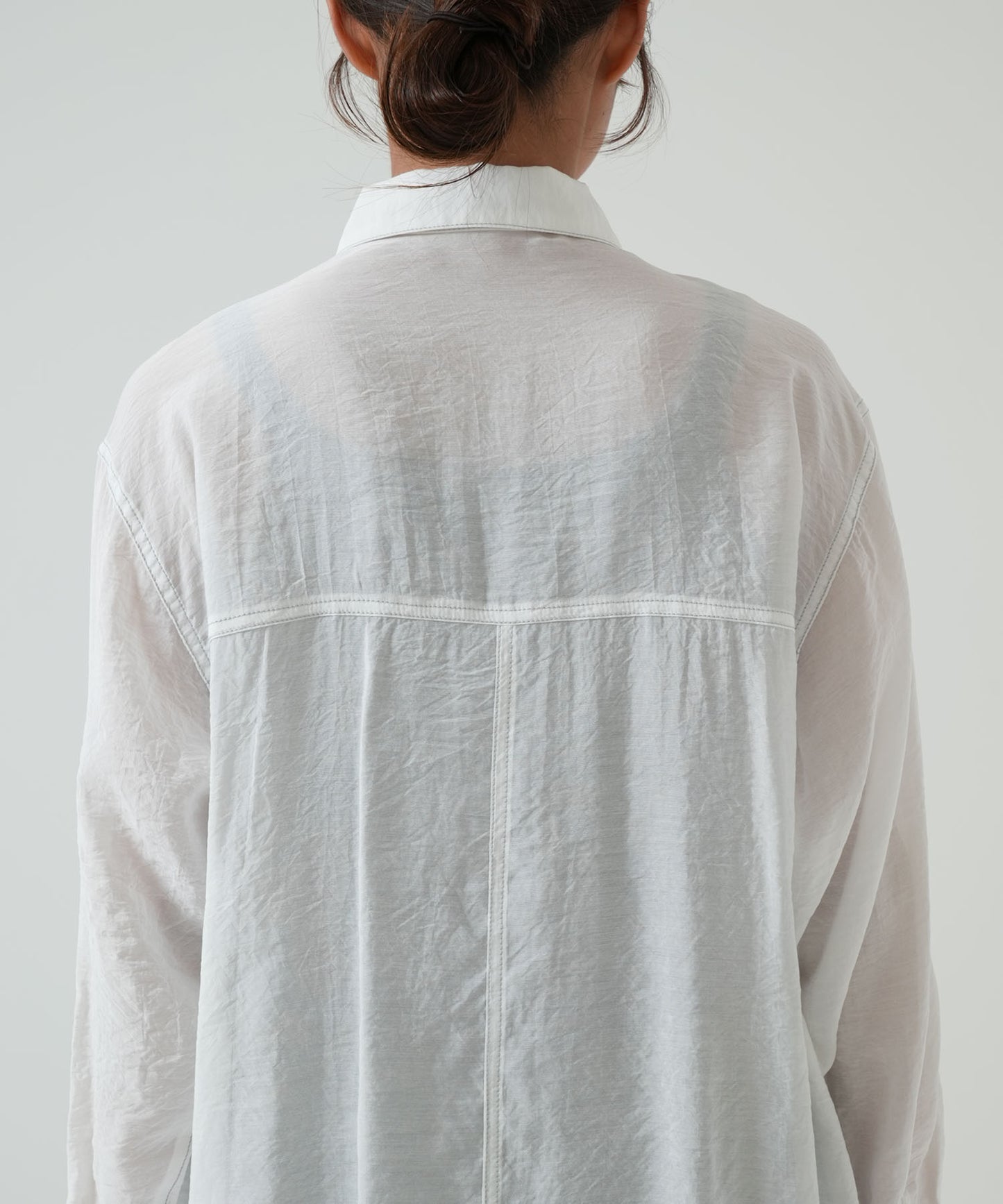 Color-contrast stitch sheer shirt
