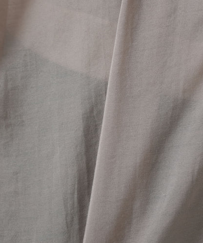 Color-contrast stitch sheer shirt
