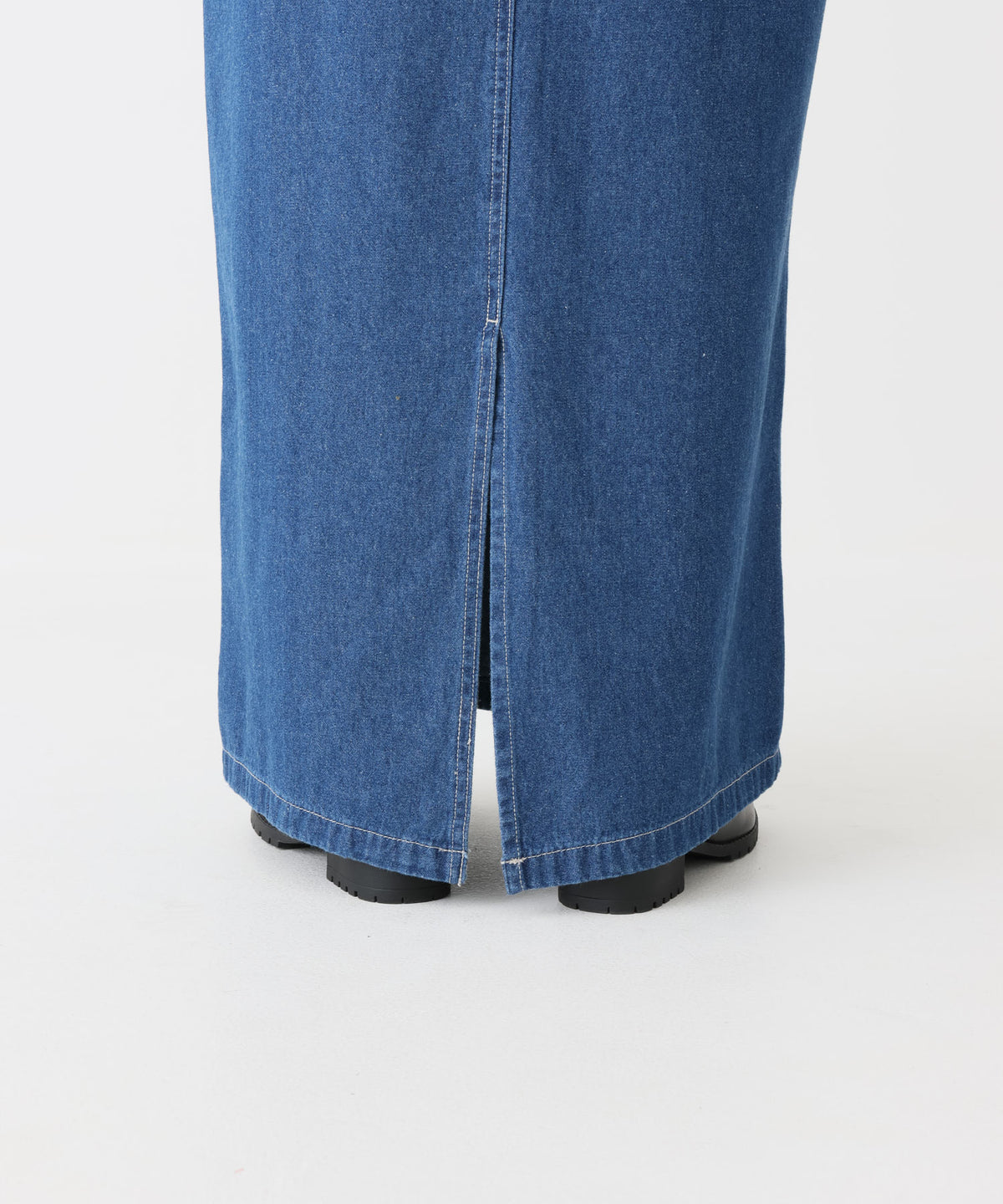 《近日発売》デニムナロースカート