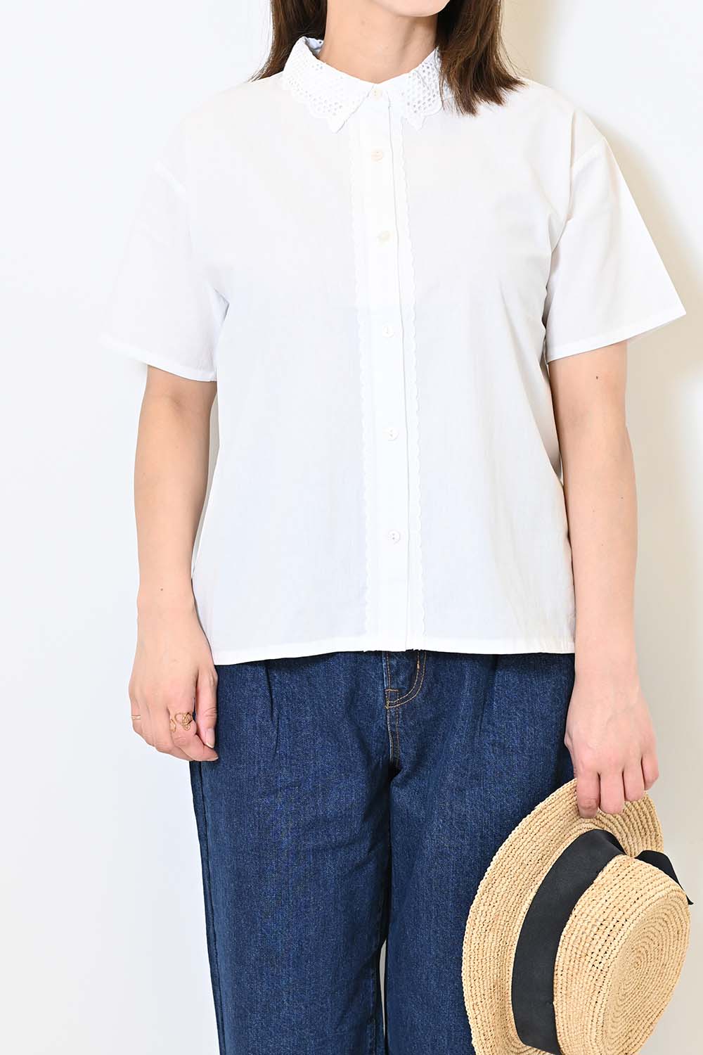 衿レースブラウス
