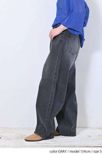 イージーカーブデニムパンツ