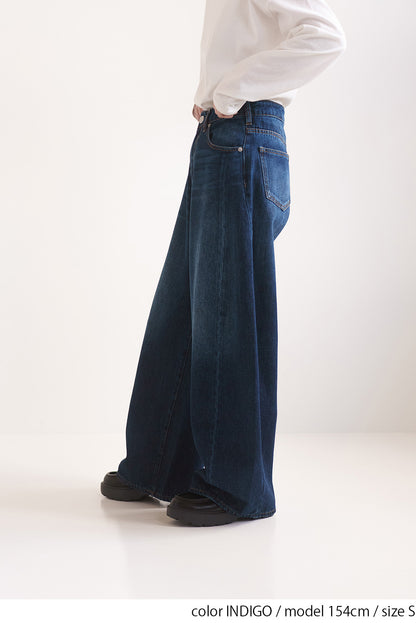 ワイドバレルパンツ