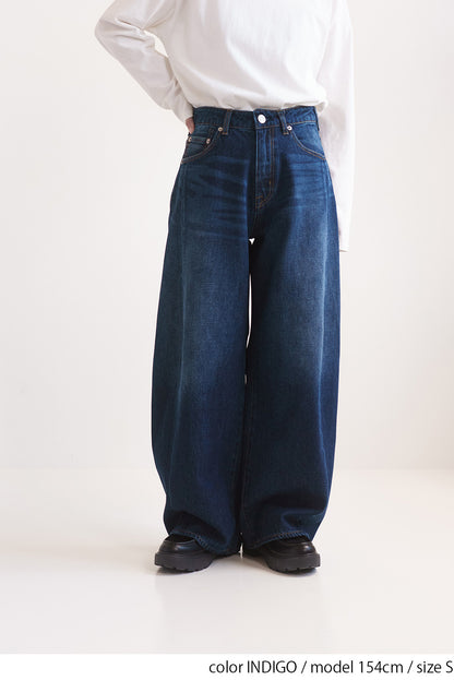 ワイドバレルパンツ