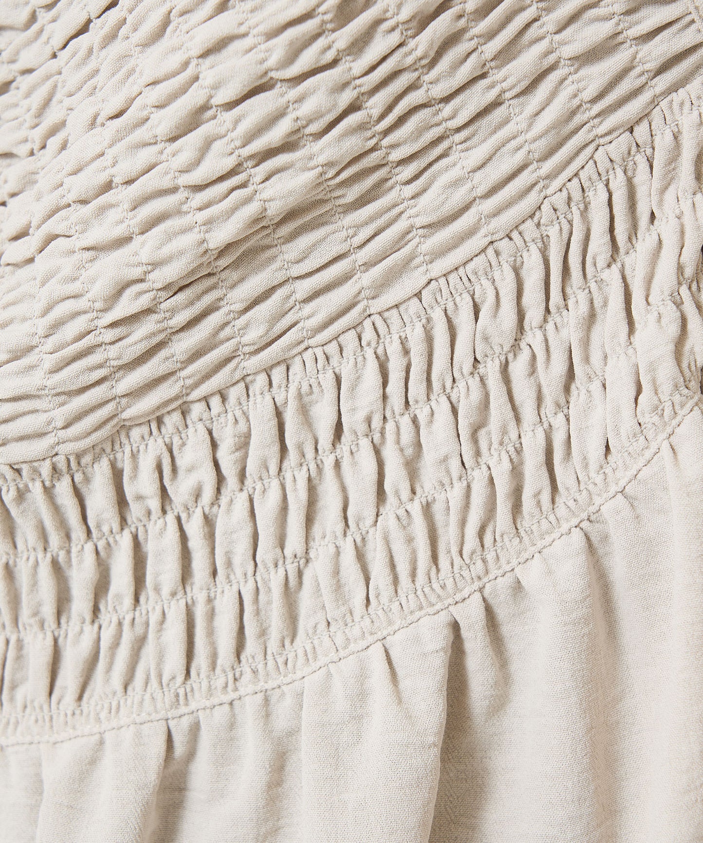 《Coming soon》Shirred V-neck vest