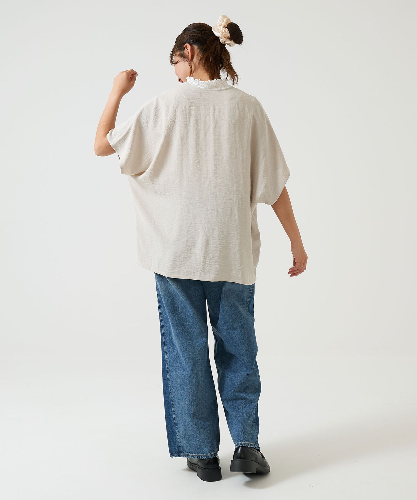 《Coming soon》Textured satin dolman cardigan