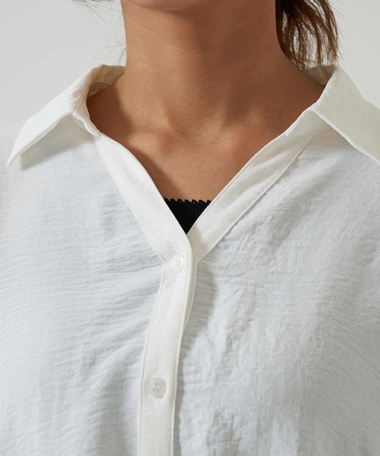 《Coming soon》Textured satin hem tuck front-open tunic