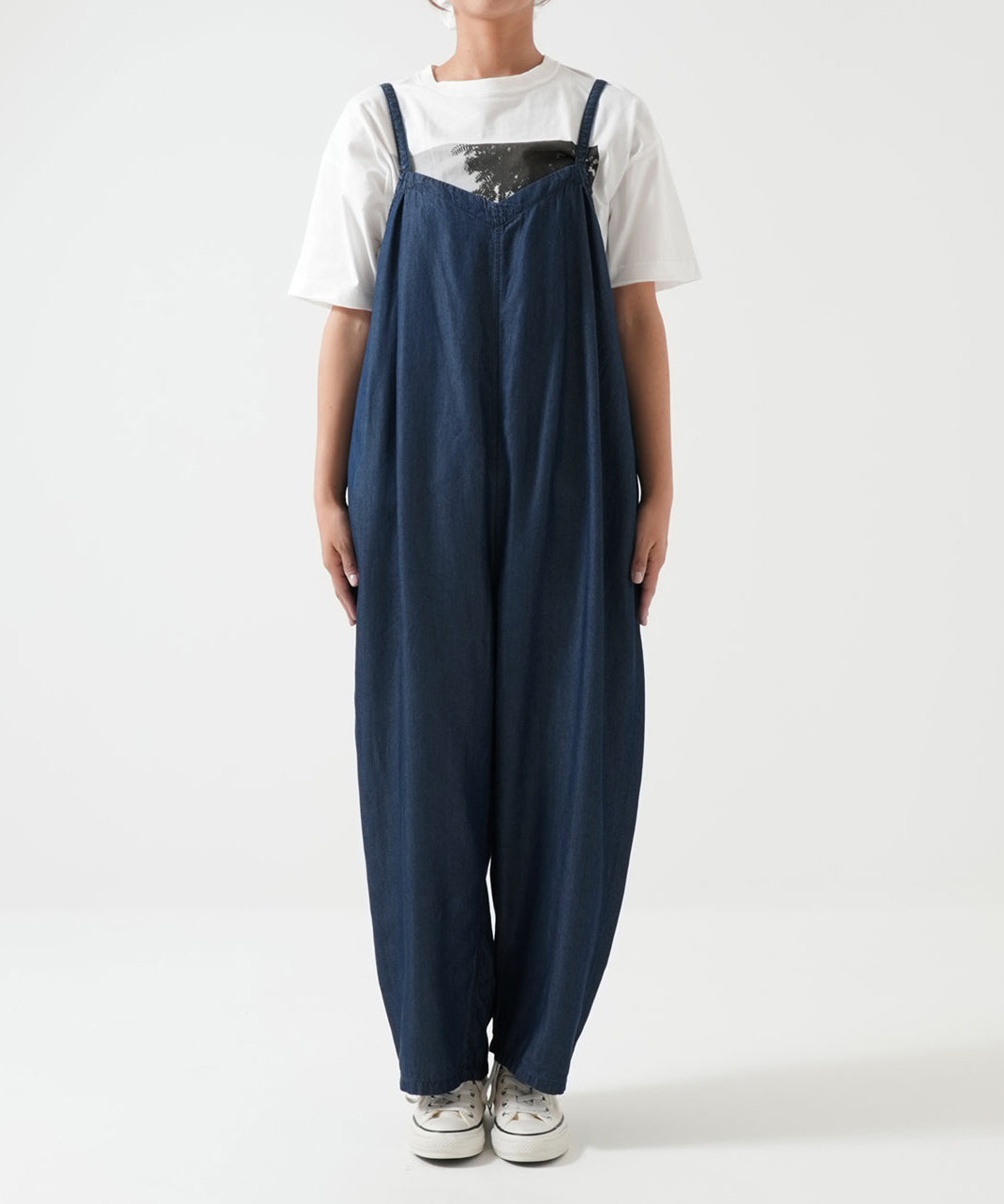 サロペットパンツ