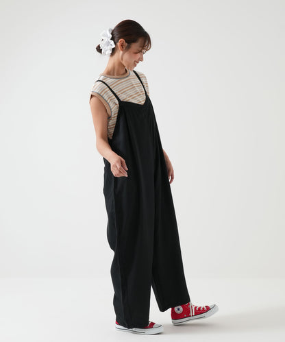 サロペットパンツ