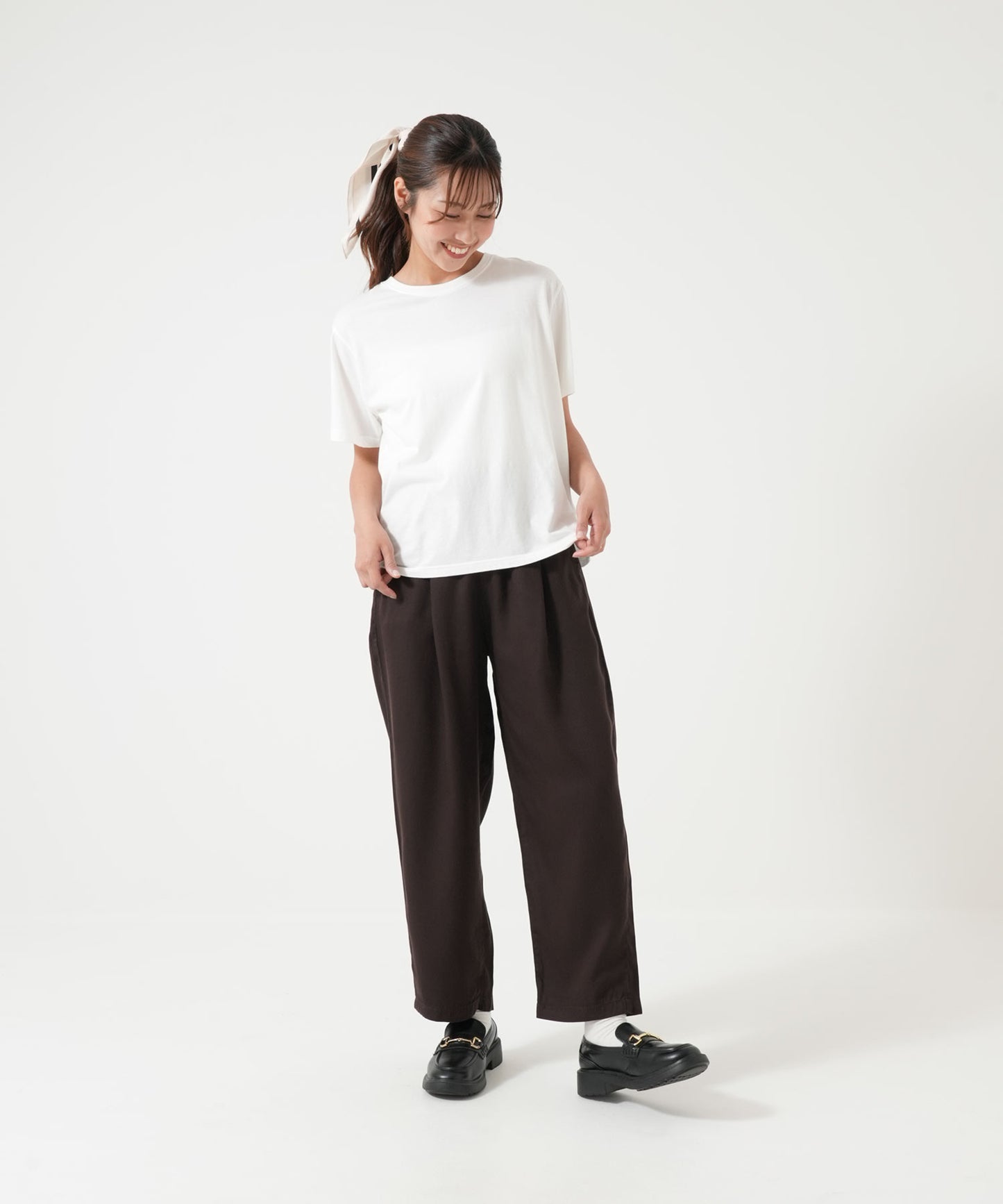 6ozカラーワイドテーパードパンツ