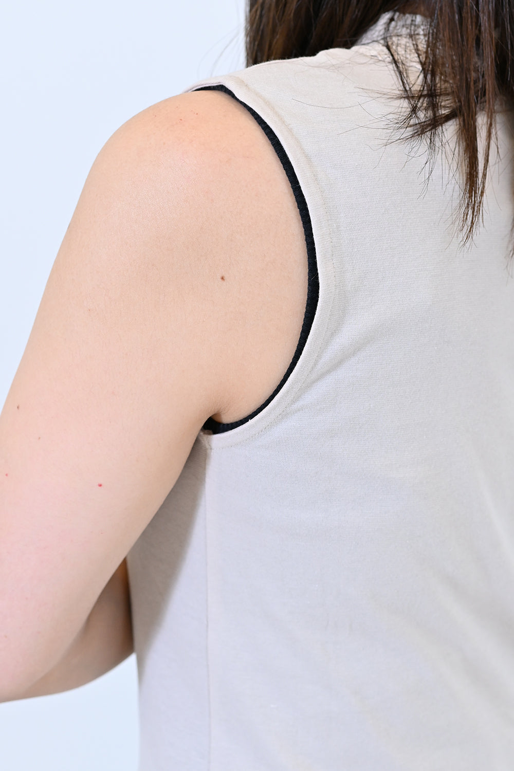 ≪SALE≫シャーリングレースタンク