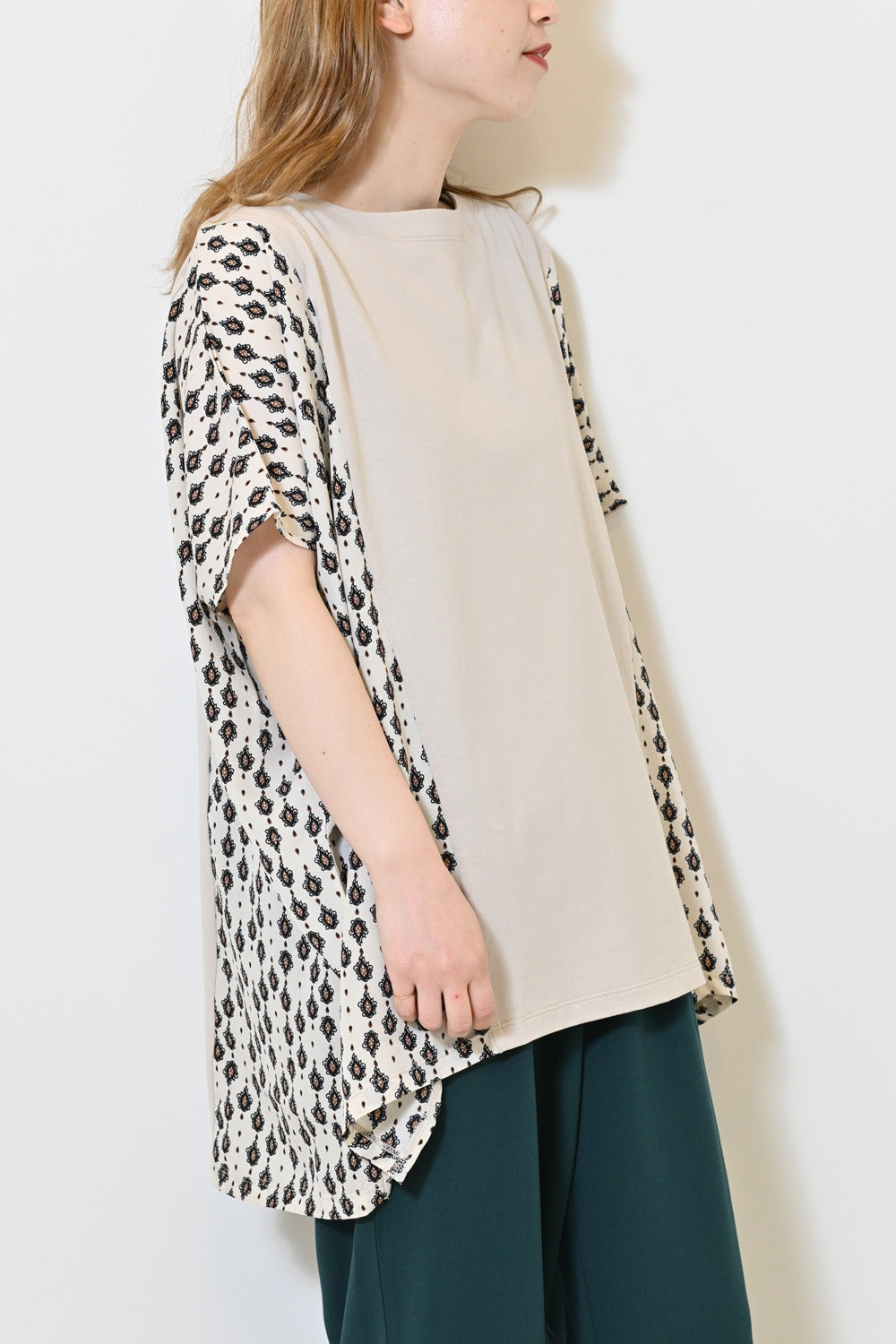 ≪SALE≫ Side Print Panel Pullover