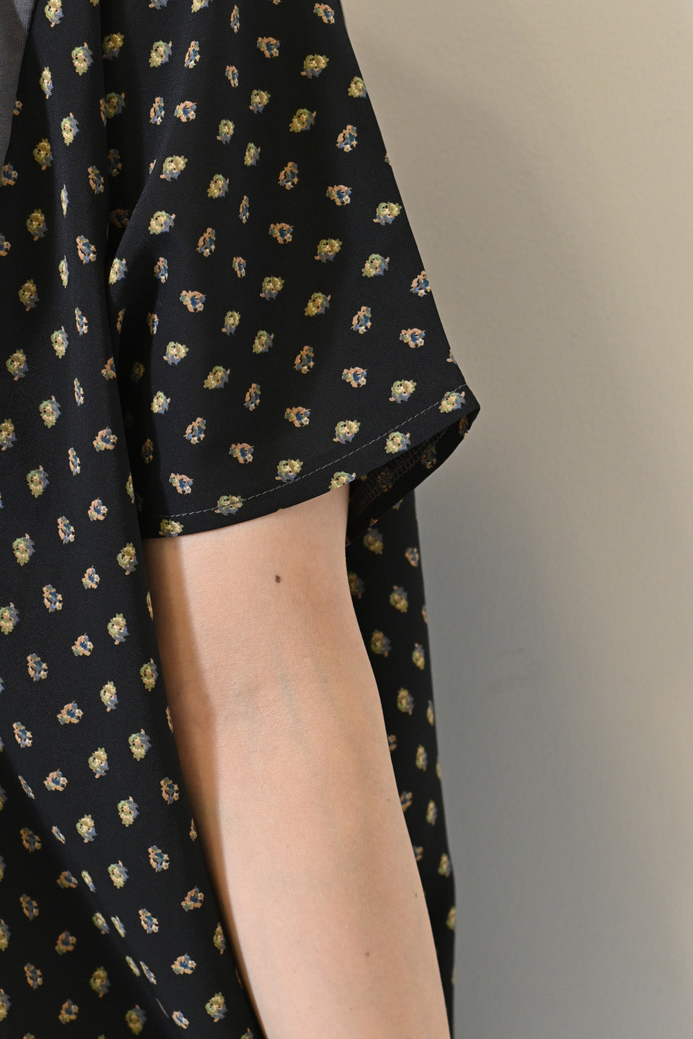 ≪SALE≫ Side Print Panel Pullover