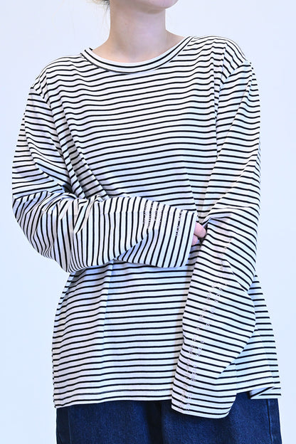 ≪SALE≫ Sleeve Logo Long Sleeve Tee