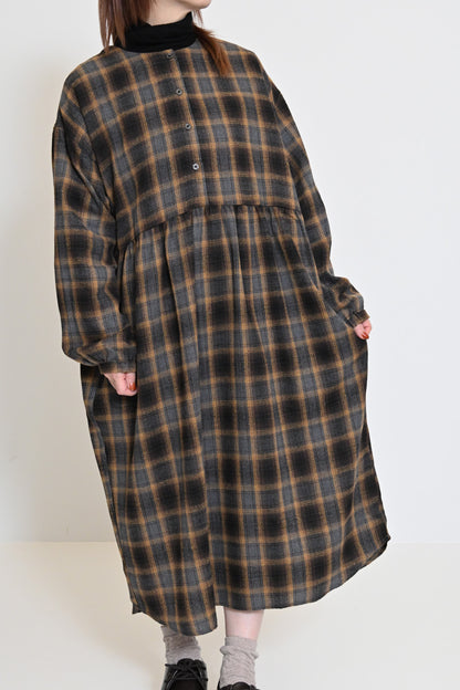 チェック柄ヘンリーワンピース