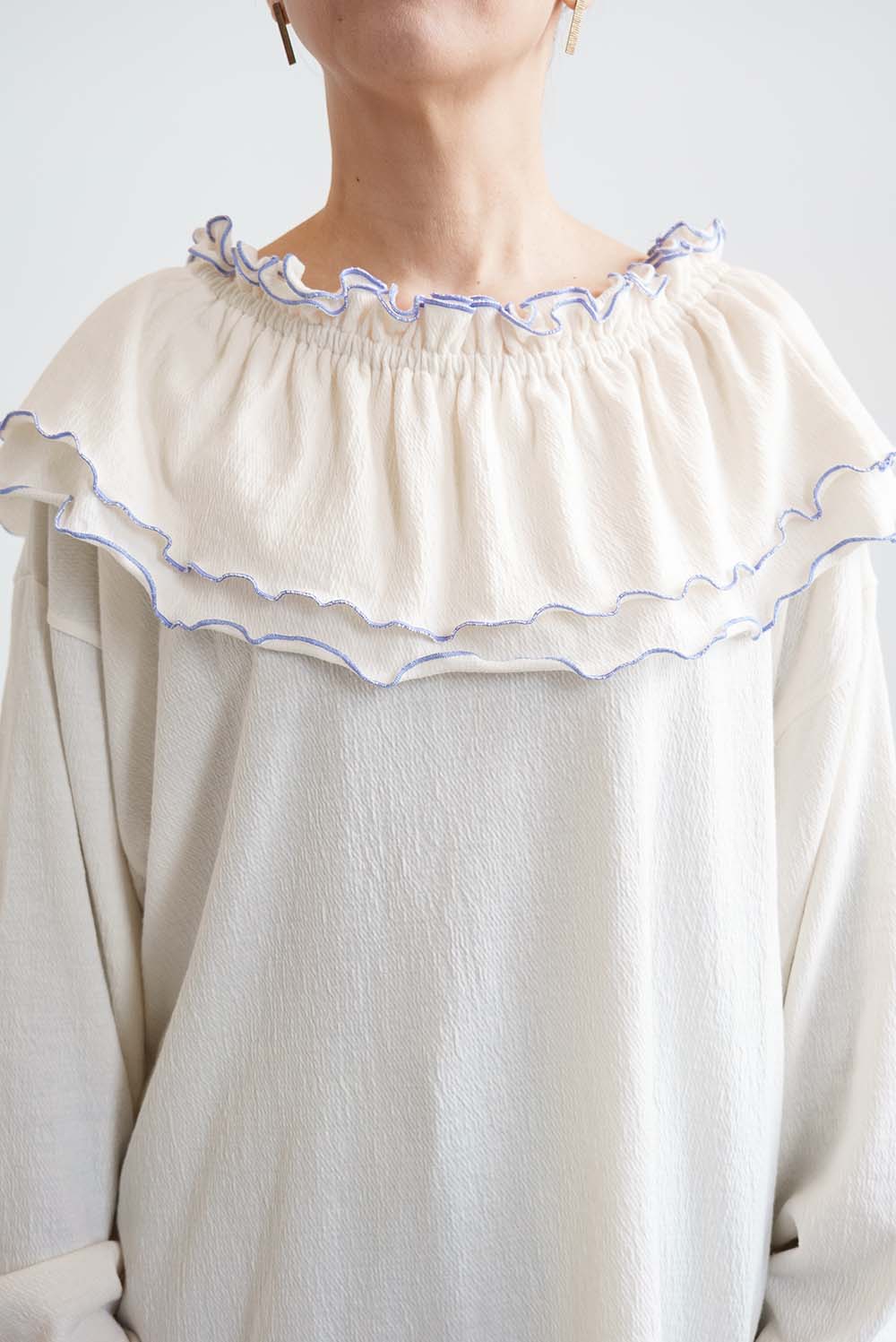 フリル付きロンT